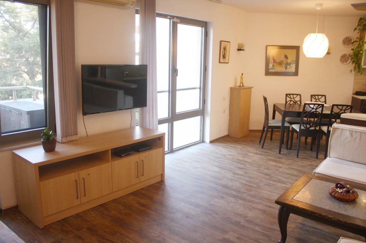 Central Square Apartment Пловдив Екстериор снимка