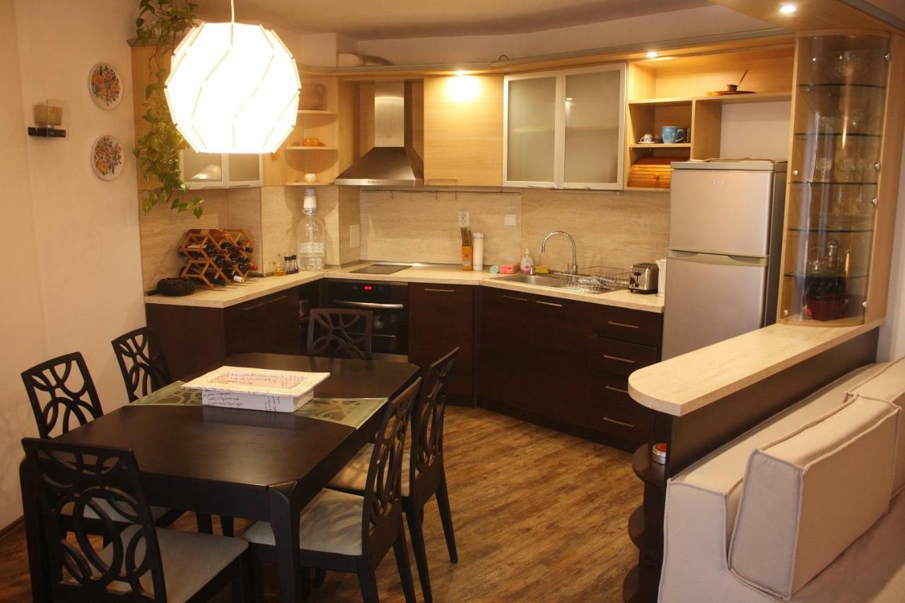 Central Square Apartment Пловдив Екстериор снимка
