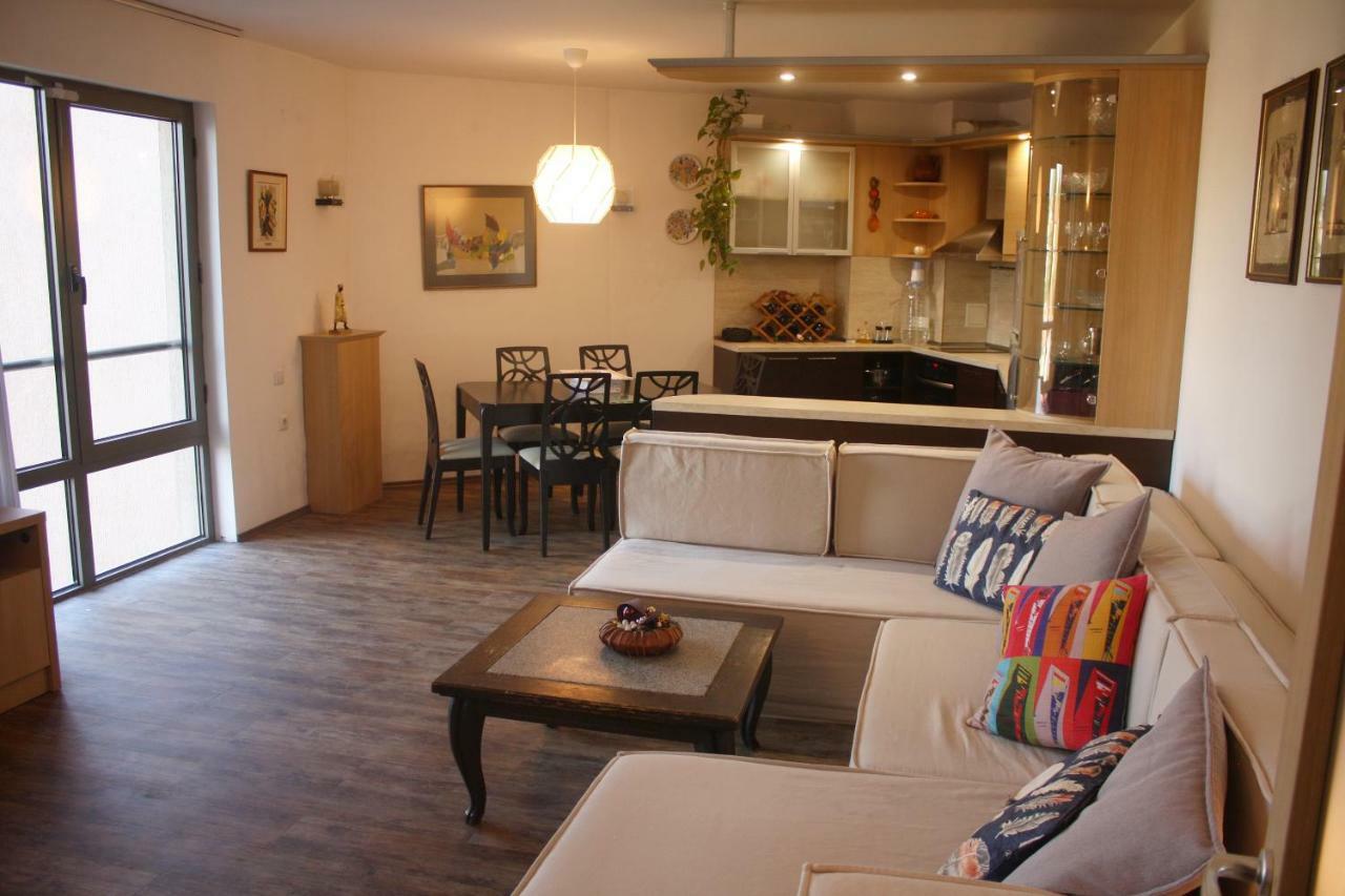 Central Square Apartment Пловдив Екстериор снимка