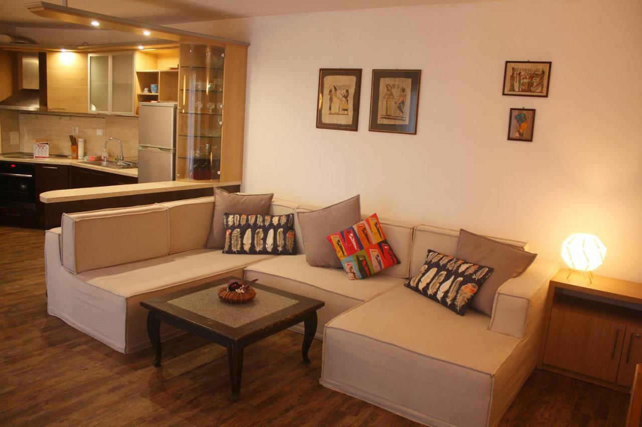 Central Square Apartment Пловдив Екстериор снимка